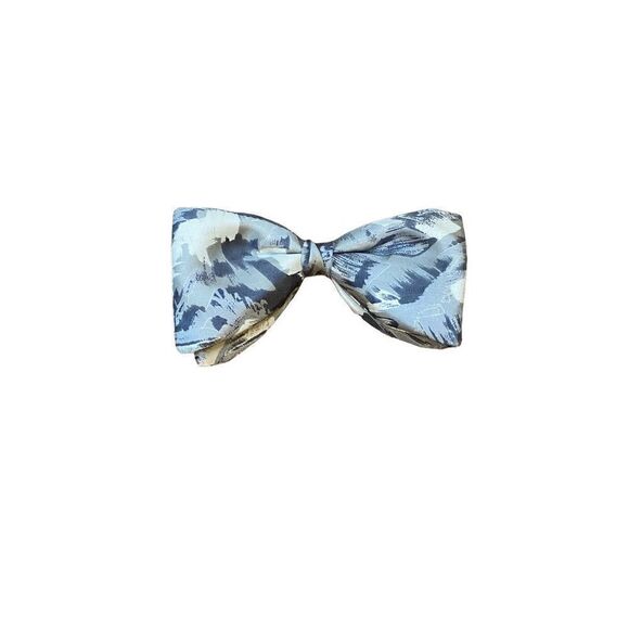 Ormand Silk clip in bow tie in grey and white - Picture 3 of 6